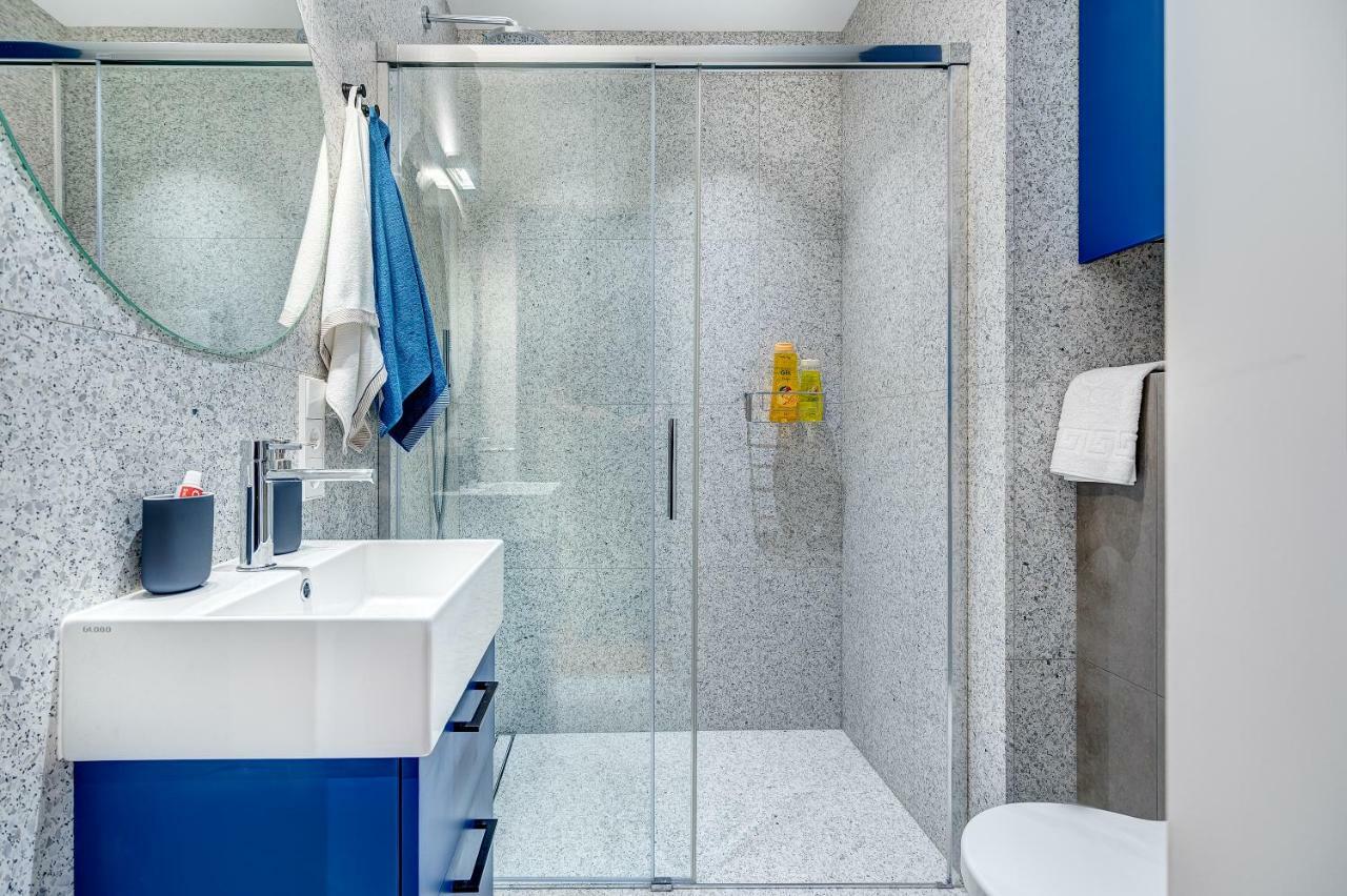 Happy Inn Gold Studio, Self Check-In, Parking In The Underground Garage Аеропорт Вільнюс Екстер'єр фото