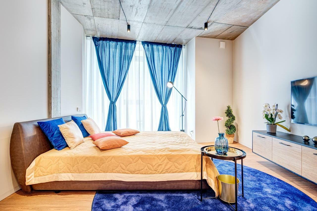 Happy Inn Gold Studio, Self Check-In, Parking In The Underground Garage Аеропорт Вільнюс Екстер'єр фото